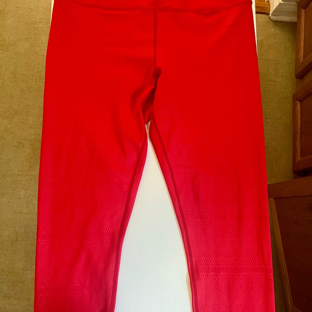 ZYIA Active Light N Tight size 8-10 24in inseam
